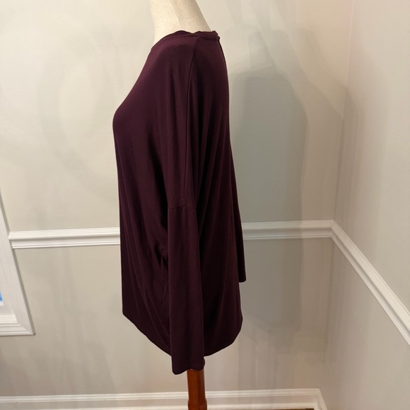 Athleta cloud light long sleeve relaxed asymmetrical top- Size XS - Picture 4 of 9